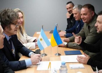 Kritizují Milei za změnu pozice týkající se Ukrajiny - Mercopress