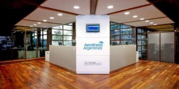 Aerolineas Argentinas uzavře všechny své kanceláře prodeje vstupenek méně dva - Mercopress