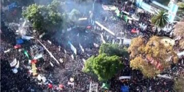 CFK COLMAN PLAZA DE MAYO Příznivci po jeho vězení - Mercopress
