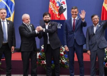 Vůdci souhlasí s tím, že demokracie je ohrožena - Mercopress