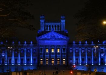 Uruguaj oslavuje sté výročie legislatívneho paláca s novým osvetlením - Mercopress