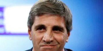 Dolar střílí uprostřed argentinské politické nestability - Mercopress