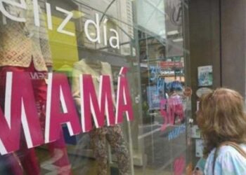 Maloobchodní tržby v Argentině prudce klesají, a to i ke Dni matek