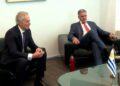 Tony Blair a Yamandú Orsi diskutujú o chudobe detí, umelej inteligencii a obchodovaní s drogami v Montevideu