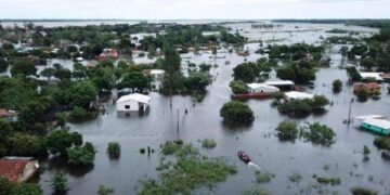 700 rodín zostalo po búrke bez domova