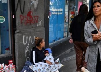 The Guardian zdůrazňuje potíže, kterými Argentinci procházejí s Milei