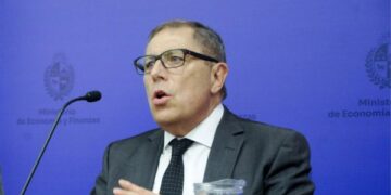 Minister hospodárstva Uruguaja, znepokojený nadmerným úspechom 51 Minister hospodárstva Uruguaja, znepokojený nadmerným úspechom