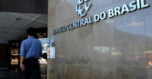 Brazílie udržuje sazbu Selic na 15% již počtvrté v řadě 65 Brazílie udržuje sazbu Selic na 15% již počtvrté v řadě