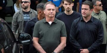 Senát schválil projekt, který snižuje tresty pro osoby usvědčené z nepokojů 8. ledna 1 Senát schválil projekt, který snižuje tresty pro osoby usvědčené z nepokojů 8. ledna