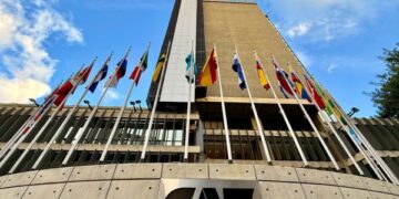 CAF schvaľuje balík 980 miliónov USD pre Uruguaj 53 CAF schvaľuje balík 980 miliónov USD pre Uruguaj