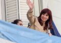 CFK zůstává hospitalizována kvůli pooperační komplikaci po nouzové apendektomii 2 CFK zůstává hospitalizována kvůli pooperační komplikaci po nouzové apendektomii