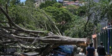 Silné bouře způsobují zmatek v São Paulu 1 Silné bouře způsobují zmatek v São Paulu