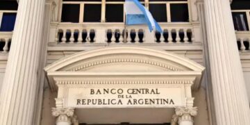 Argentinská centrální banka nakupuje dolary a bere rezervy na maximum v éře Milei 53 Argentinská centrální banka nakupuje dolary a bere rezervy na maximum v éře Milei
