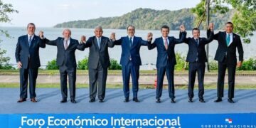 Latinskoamerickí prezidenti hľadajú spoločnú reč tvárou v tvár oslabovaniu regionálnych blokov 55 Latinskoameričtí prezidenti hledají společnou řeč tváří v tvář oslabování regionálních bloků