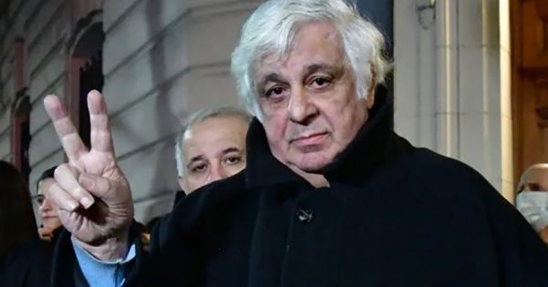 Argentínska justícia vyhlásila bankrot „kráľa mäsa“, zatiaľ čo on zostáva hospitalizovaný v Punta del Este 65 Argentínska justícia vyhlásila bankrot „kráľa mäsa“, zatiaľ čo on zostáva hospitalizovaný v Punta del Este