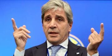 Argentina čelí splatnosti 10 miliard dolarů a definuje menu pro výběrové řízení 11. února 1 Argentina čelí splatnosti 10 miliard dolarů a definuje menu pro výběrové řízení 11. února