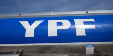 USA opět podporují Argentinu v procesu YPF a žádají, aby zastavila „dotěrný“ objev 1 USA opět podporují Argentinu v procesu YPF a žádají, aby zastavila „dotěrný“ objev