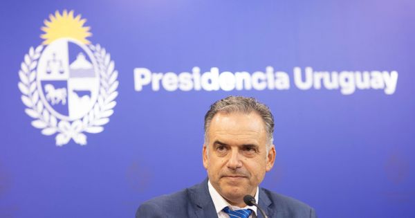 Nezamestnanosť a kriminalita sa znižujú, reálne mzdy rastú a rast mierny 65 Nezamestnanosť a kriminalita sa znižujú, reálne mzdy rastú a rast mierny