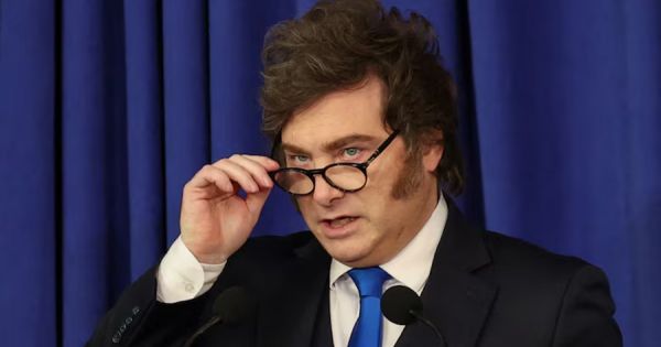 Argentinská justice vyšetřuje údajnou dohodu ve výši 5 milionů USD na propagaci LIBRA 65 Argentinská justice vyšetřuje údajnou dohodu ve výši 5 milionů USD na propagaci LIBRA