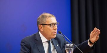 Minister hospodárstva odhaľuje každodenný tlak zo strany USA na prerušenie obchodných vzťahov s Čínou 1 Minister hospodárstva odhaľuje každodenný tlak zo strany USA na prerušenie obchodných vzťahov s Čínou