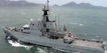 Uruguaj so „záujmom“ hodnotí britskú ponuku troch oceánskych hliadkových plavidiel Kráľovského námorníctva 1 Uruguaj so „záujmom“ hodnotí britskú ponuku troch oceánskych hliadkových plavidiel Kráľovského námorníctva