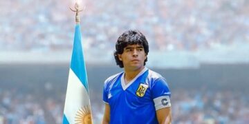 Druhý soud za Maradonovu smrt začíná poté, co byl první kvůli soudnímu skandálu zrušen 1 Druhý soud za Maradonovu smrt začíná poté, co byl první kvůli soudnímu skandálu zrušen