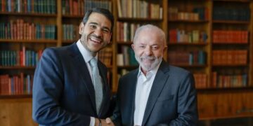 Lulův kandidát do STF obhajuje omezení pravomoci soudců při slyšení před brazilským Senátem 52 Lulův kandidát do STF obhajuje omezení pravomoci soudců při slyšení před brazilským Senátem