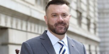 Britský velvyslanec popisuje podporu Bolívie Argentině pro Falklandy/Malvíny jako „nepřijatelnou“ 1 Britský velvyslanec popisuje podporu Bolívie Argentině pro Falklandy/Malvíny jako „nepřijatelnou“