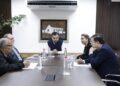 Pracovníci a zamestnávatelia si pri rokovaniach o minimálnej mzde udržiavajú protichodné pozície 66 Pracovníci a zamestnávatelia si pri rokovaniach o minimálnej mzde udržiavajú protichodné pozície