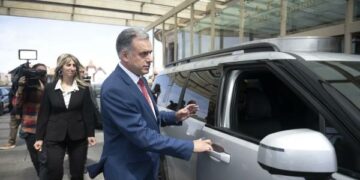 Prezident Orsi sa pýta na kúpu nákladného auta so zľavou 25 000 dolárov 1 Prezident Orsi sa pýta na kúpu nákladného auta so zľavou 25 000 dolárov