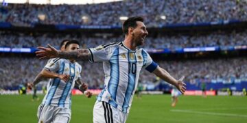 S historickým Messim zahájila Argentina obhajobu titulu výhrou proti Alžírsku 1 S historickým Messim zahájila Argentina obhajobu titulu výhrou proti Alžírsku