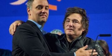 Vláda Milei se snaží uzavřít politickou krizi po rezignaci náčelníka generálního štábu Adorniho 1 Vláda Milei se snaží uzavřít politickou krizi po rezignaci náčelníka generálního štábu Adorniho