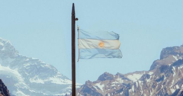 Přebytek obchodní bilance Argentiny vzrostl v červnu meziročně o 149 % díky podpoře exportu 65 Přebytek obchodní bilance Argentiny vzrostl v červnu meziročně o 149 % díky podpoře exportu